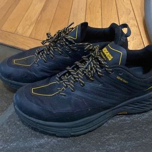 Hoka one one speed goat low goretex